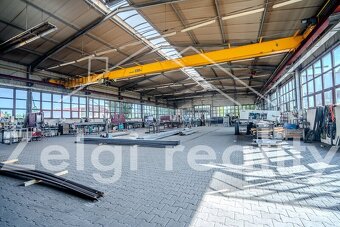 Kompletně soběstačný výrobní a skladový areál s kancelářemi  - 2