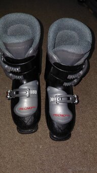 Prodám lyžařské boty 240/245 - 2
