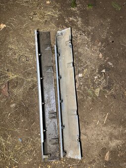 Bočí spodní lišty Suzuki Jimny - 2