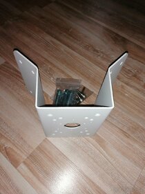 Rohový držák DAHUA PFA 151 pro PTZ

 - 2