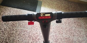 Elektrokoloběžka Hecht - 2