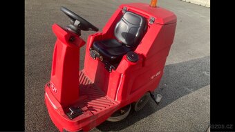 Podlahový mycí stroj TOM, Model GIGA l 802 - 2