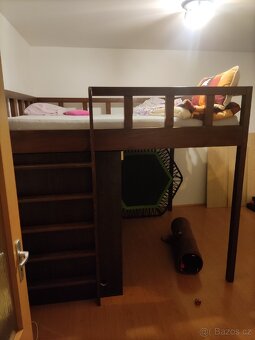 Vyvýšená postel se skříní - 2