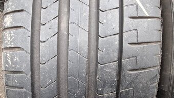 Letní pneu 255/45/19 Pirelli - 2