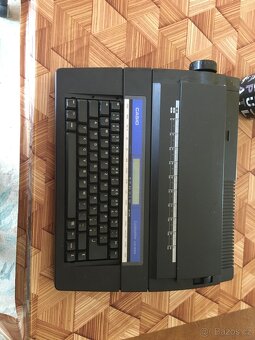 Elektrický psací stroj Casio - 2