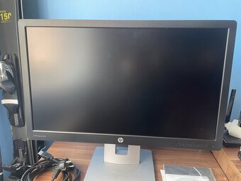 HP EliteDisplay E232 / FHD / IPS / 7ms / 60Hz - 2