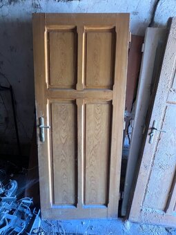 2 masivní dřevěný dveře - 2