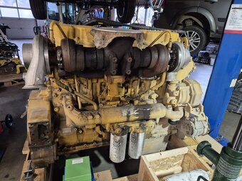 motor CATERPILLAR C18 - 2