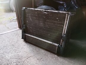 Chladiče BMW E90,91,92/330d - 2