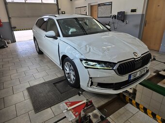 Škoda Superb Combi 2.0TDI 110kw,DSG,Selection ČR - 2