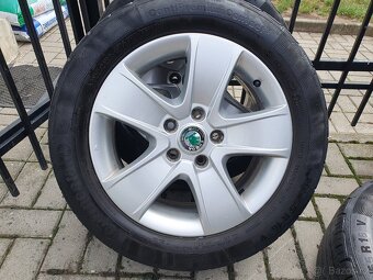 Alu kola skoda 5x112 r16 6,5j et50 pneu 205/55/16 - 2