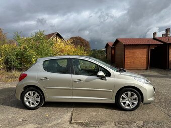 Peugeot 207 1,6i 88kw Panorama Edition - 2