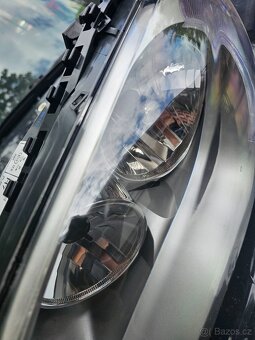 Predni nove světlo levé na BMW 1 - 2