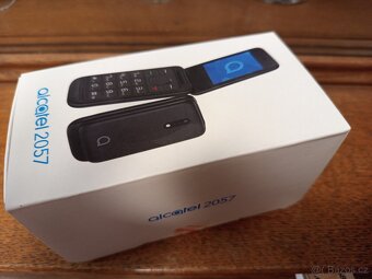 Alcatel 2057 s pametovou kartou - 2