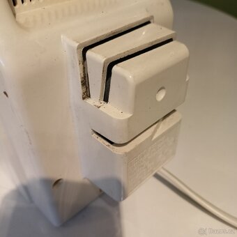 Elektrický otvírač konzerv a brousek na nože a nůžky - 2