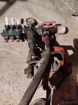 Čerpadlo a rozvaděč na postřikovač - 2