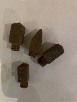 Šrouby na podkovy pro koně - 2