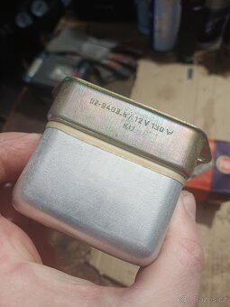 Regulátor dobíjení / relé PAL - 2