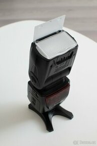 Blesk Nikon SB-700 - 2