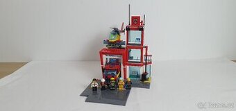 Použité LEGO City 60320 Hasičská stanice - 2