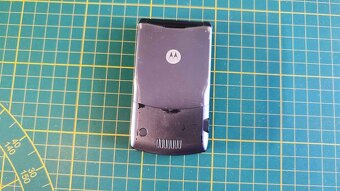 Motorola V3i - 2