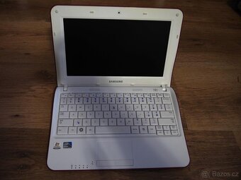 Samsung mini notebook NF110 + ADP + brašna - 2