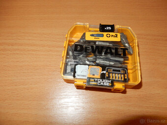 Prodám magnetickou sponu Dewalt na bity a sadu bitů - 2