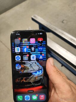 iPhone 15 - 2
