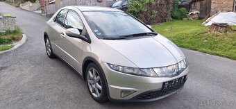 Honda Civic 1.8i Sport 6kvalt - 2