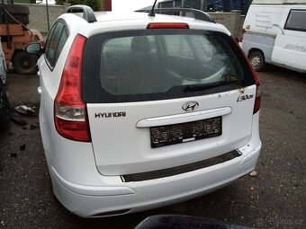 Hyundai i30 kombi r.v.2011, 1.6crdi 85kW - 2