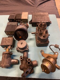Predam diely Mercedes R 107 W 126 - 2