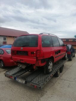 Rozprodám na díly VW Sharan 1.9tdi 85kw 4x4 - 2