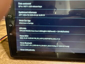 MekedeTech Mekede Universal M6 Pro Android Auto - 2
