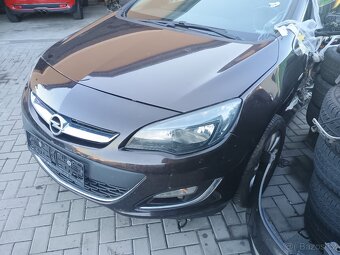 Prodám přední část Opel Astra J - 2