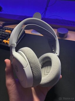 Steelseries Arctis Nova 1P - 2