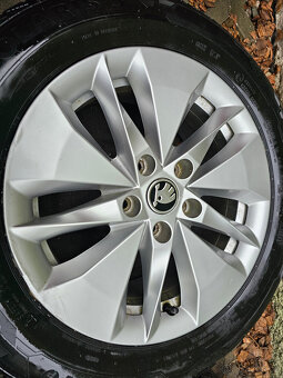 ALU zimní kola Twister orig Škoda 5x112 Octavia IV R16 5E3 - 2