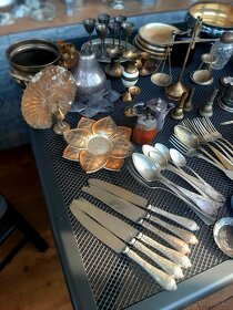 Starožitné předměty.. - 2