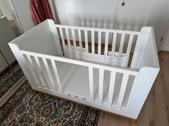 Sestava - postel a noční stolek - 2