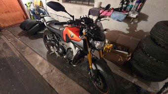 Yamaha MT-09 - 2
