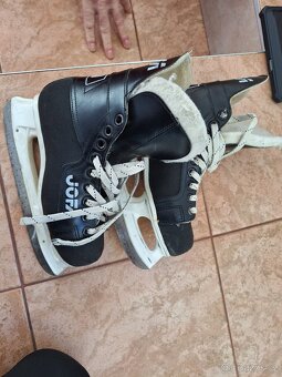 Dětské brusle vel. nohy 34-35 - 2