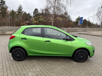 Prodám Mazda 2, 1.3i - 2