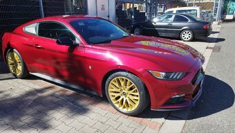 Ford Mustang 3.7 US verze - 2