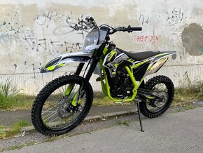 Dirtbike 250ccm 14,5 kW 21/18 - možnost splátek - 2