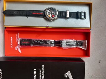 Casio pánské EQW-A2000HR-1AER Edifice Honda Racing - 2