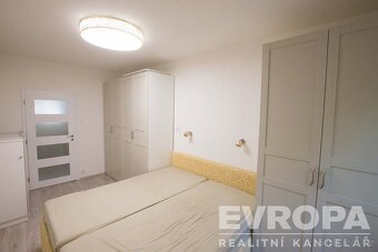 Prodej bytu 2+kk 42 m², Ruská Praha - 2