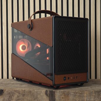 133) Herní PC - R7 9800X3D / 48GB RAM / RTX 5080 / 2TB SSD - 2