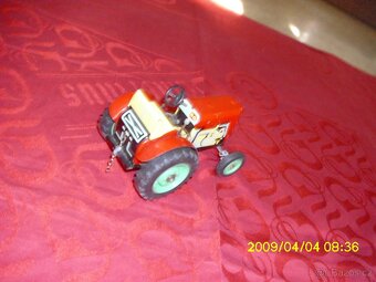 RETRO TRAKTOR - 2
