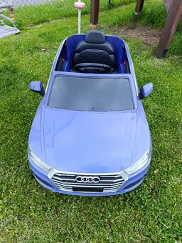 Elektrické auto - Audi Q7 - 2