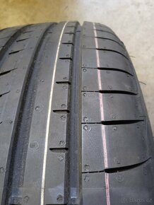4ks nove letni 235/55/18 goodyear - 2