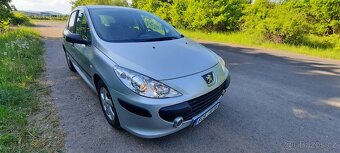 Peugeot 307 1.4i 65kw facelift - 2
